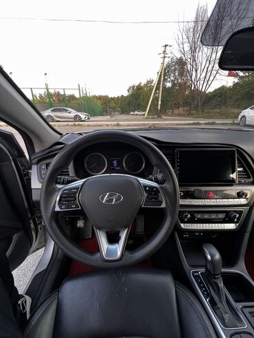 Hyundai: Hyundai Sonata: 2017 г., 2 л, Автомат, Газ — 9