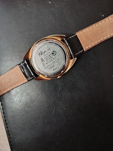 boyun bagi: Chopard Geneve qadın saatı - Korpus: paslanmayan polad arxa qapaq — 1