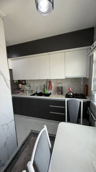 продажа квартир в городе токмок: 4 комнаты, 82 м², 105 серия, 8 этаж