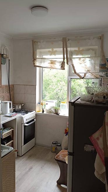 7 микрорайон квартиры: 2 комнаты, 45 м², 7 мкр 104 серия, 4 этаж, Старый ремонт — 4