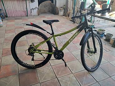 Dağ velosipedləri: Velosiped Cəmi1,2 dəfə sürülüb təzə kimidi telefon tutacagı, su qabı — 1