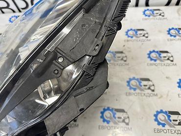 Передние фары: Передняя левая фара Mercedes-Benz 2018 г., Новый, Оригинал, Германия — 14