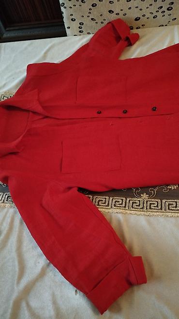 Личные вещи: Qırmızı rəngdə qadın köynəyi - Model: Klassik yaxalı, düyməli ön — 1