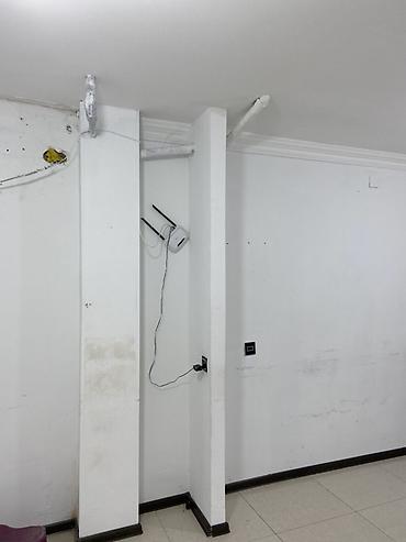 İcarəyə ofislər: Kiçik ofis/iş otağı - Tək otaqlı məkan, düzbucaqlı plan - Ağ rəngli — 5