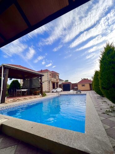 Günlük kirayə evlər: 300 kv. m, 7 otaqlı, Kanalizasiya, Kombi, Qaz — 13