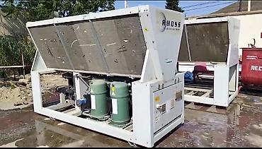 Другое холодильное оборудование: Rhoss 140KWt -4 kompressorlu 2 konturlu. Hər konturda 2 kompressor — 1