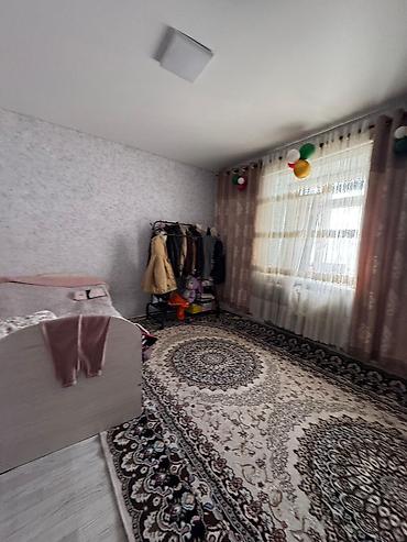 Sale of cottages and houses: Продается дом барачного типа в г.Шопоков по ул.Гагарина. Дом из — 6