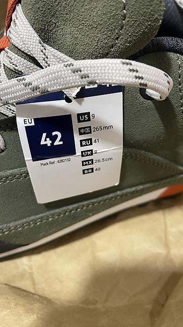 Кроссовки и спортивная обувь: Кожаные кроссовки Decathlon, оригинал 100%. Привезены из Европы — 2