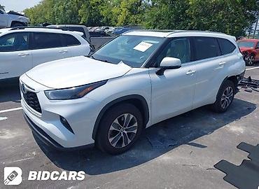 subaru cross: Toyota Highlander: 2022 г., 2.5 л, Автомат, Гибрид, Кроссовер — 2