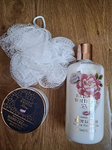 hamam dest: Belle Whistle markalı Peony ətirli nəmləndirici bədən losyonu və əl — 1