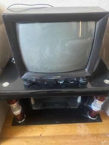 sade ekran: Televizor Shivaki 60"