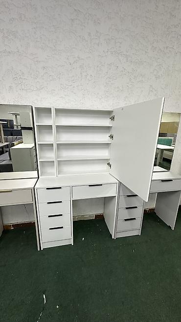 Комоды для одежды: Комод для одежды, Новый, С зеркалом, ЛДСП, цвет - Белый, Серый, Бежевый, Бесплатная доставка — 10