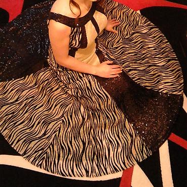 Donlar: Qlamur gecə/libas paltarı - Model: tam ətəkli, yerə qədər uzunluqda — 2