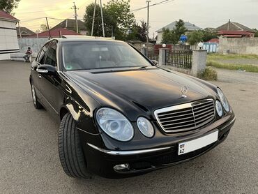 Mercedes-Benz: Mercedes-Benz E 240: 2.6 l | 2004 il Sedan