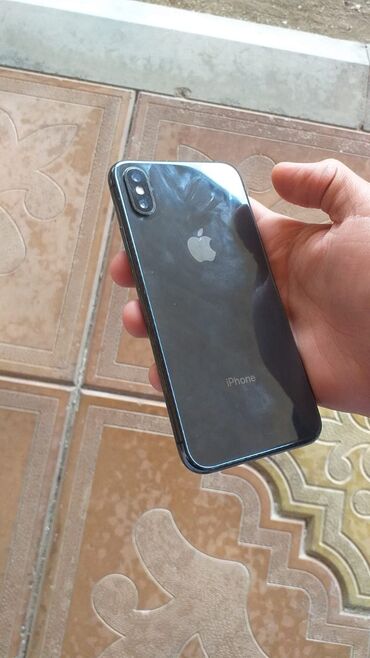 Apple iPhone: IPhone X, 64 GB, Qara, Zəmanət, Simsiz şarj, Face ID