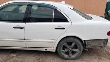 Mercedes-Benz: Mercedes-Benz E-Class: 1996 г., 4.2 л, Автомат, Бензин, Седан — 3