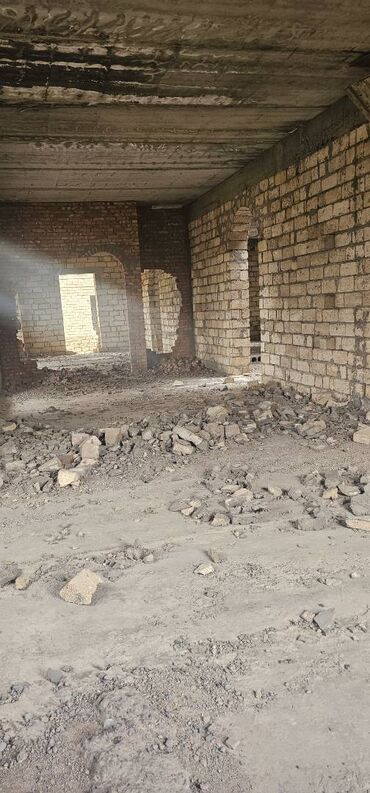 Həyət evləri və villaların satışı: Bakıxanov qəs. 6 otaqlı, 1000 kv. m, Təmirsiz -da lalafo.az — 2 Həyət evləri və villaların satışı: Bakıxanov qəs. 6 otaqlı, 1000 kv. m, Təmirsiz — 2