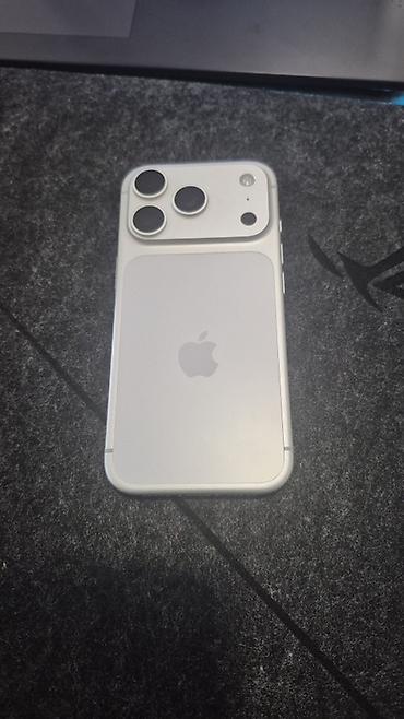 Техника и электроника: Продам Apple IPhone 17 PRO на 1TB Комплект полный (коробка, шнур,сам — 1