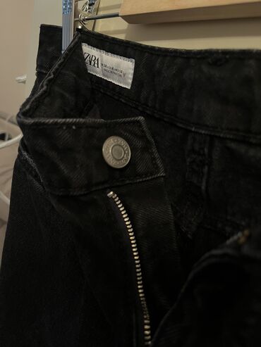 Ventilyatorlar: Zara qara jeans şalvar. aşağısı qatlanmış stove pipe model. 36 razmer — 13
