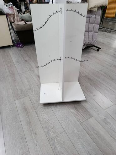 продам контейнер 40 тонн бишкек: Кронштейн Для аксессуаров, На колесах