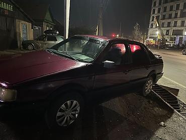 Volkswagen: Volkswagen Passat: 1990 г., 1.8 л, Механика, Бензин, Седан — 1