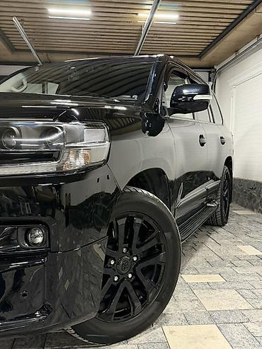 black: Toyota Land Cruiser: 2012 г., 4.6 л, Автомат, Газ, Внедорожник — 2