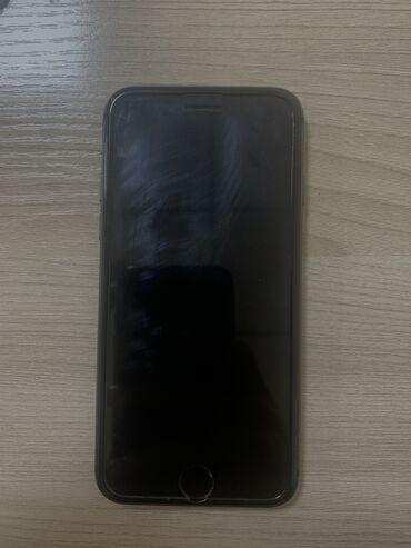 Apple iPhone: IPhone 8, Б/у, 256 ГБ, Jet Black, Чехол, 100 %