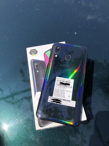 Foto və videokameralar: Samsung Galaxy A40, 64 GB, rəng - Qara, İki sim kartlı