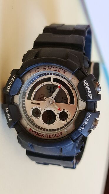 AZ - Wristwatches: Sat muski ispravan,cena 4000dinara