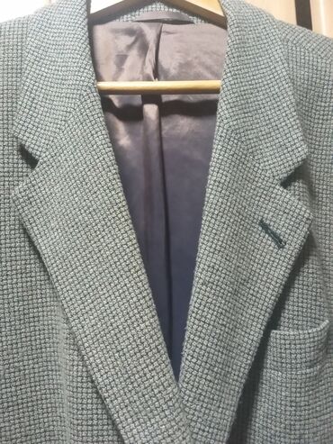 Suits: Suit 4XL (EU 48)