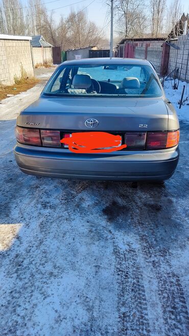 corolla runx: Toyota Camry: 1992 г., 2.2 л, Механика, Бензин, Седан