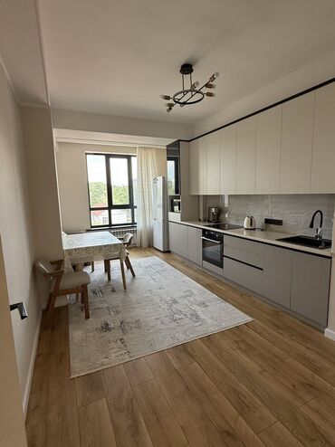 4 комнат квартира: 2 комнаты, 73 м², Элитка, 3 этаж, Дизайнерский ремонт