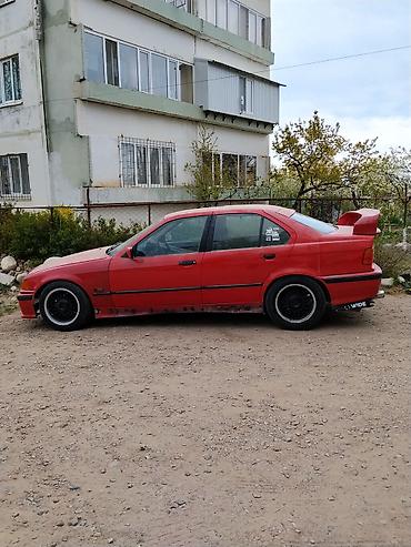 авто лейлек: BMW 3 series: 1992 г., 2.8 л, Кол менен иштөөчү, Бензин, Седан — 5