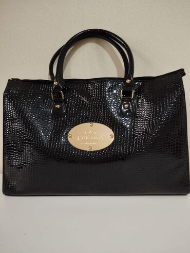 Çantalar: Sumka 50 30 sm təmiz deri alınıb 299 azn — 1