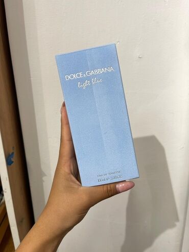арабская парфюмерия: Туалетная вода Dolce & Gabbana Light Blue представлена в упаковке