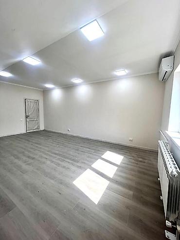 rent: Сдаю Офис 200 кв.м. в аренду в центре Бишкека: - В Золотом квадрате - — 5