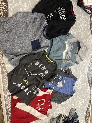 Koftalar, sviterlər: 5-6 yasha yaxshi veziyyetde3-4 yaşa yaxşı vəziyyətdə — 13