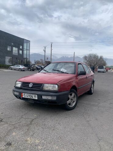 автомашины купить: Volkswagen Vento: 1993 г., 1.6 л, Механика, Бензин