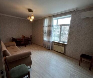 Köhnə tikili: Xetai ray gence pr xezerde bina evi 5/5. 2 otaq ewyali satilir kupca — 10