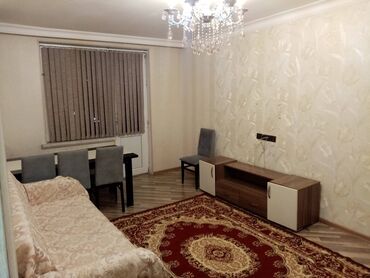 kiraye evler elmler 2023: Sumqayıt şəhər, 5-ci mikrorayonda, yol qırağı 5 mərtəbəli binanın 5-ci