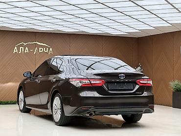 телефон w210: Toyota Camry: 2018 г., 2.5 л, Автомат, Гибрид, Седан — 4