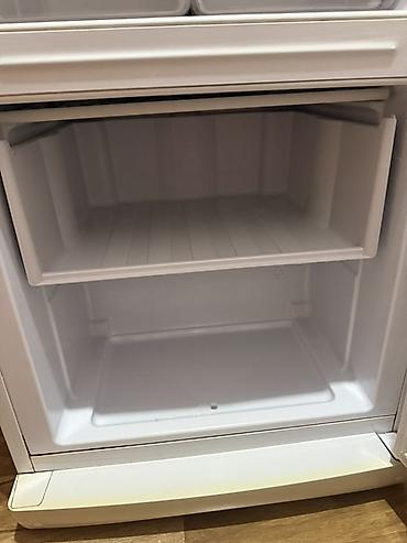 s25 plus: Холодильник Indesit, двухкамерный, белый цвет, нижняя морозильная — 6