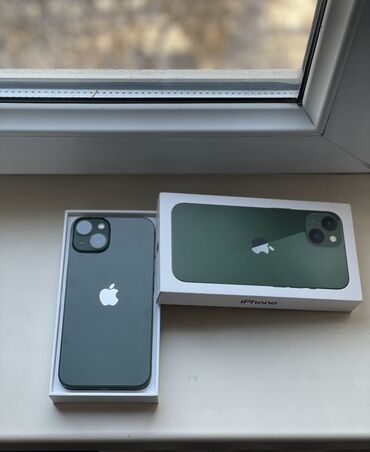 Apple iPhone: IPhone 13, Б/у, 128 ГБ, Alpine Green, Зарядное устройство, Коробка, 82 %