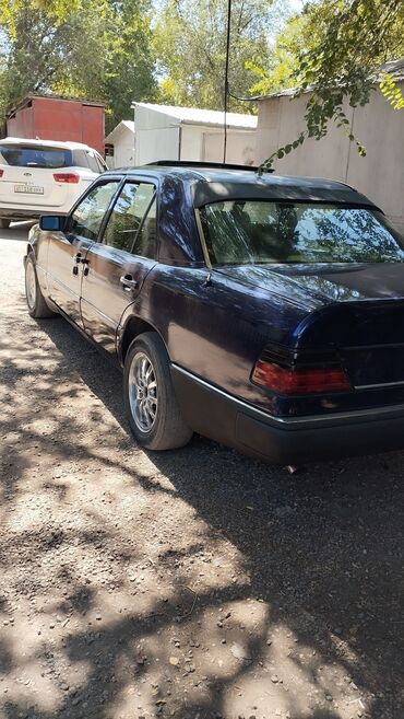 бампер на мерседес w211: Mercedes-Benz W124: 1990 г., 2.3 л, Механика, Бензин, Седан