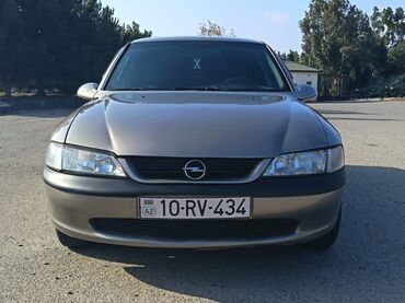 Opel: Opel Vectra: 1.8 l | 1996 il 261000 km Sedan — 5