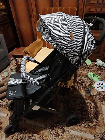 viljuskar igracka za decu: Kolica za bebe – lagana i kompaktna “Quad” (crno-bela šara) - Tip — 2
