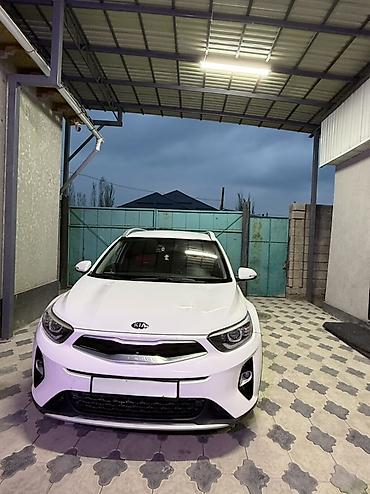 Транспорт: Kia Stonic: 2018 г., 1.6 л, Автомат, Дизель, Кроссовер — 4