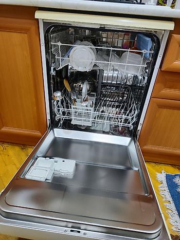 Посудомоечные машины: Посудомойка Beko, Полногабаритная (60 см), Встраиваемая, Б/у — 2