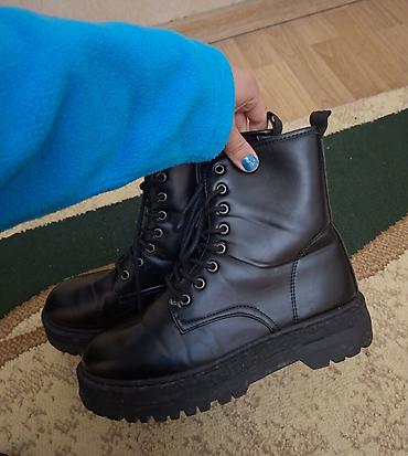 botinkalar: Qara dərili bağcıqlı unisex botlar Materialı çox yaxşıdır, 2 dəfə — 1