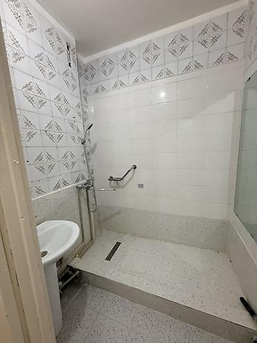 Продажа квартир: 4 комнаты, 85 м², 12 мкр 106 серия, 1 этаж, Требуется ремонт — 5